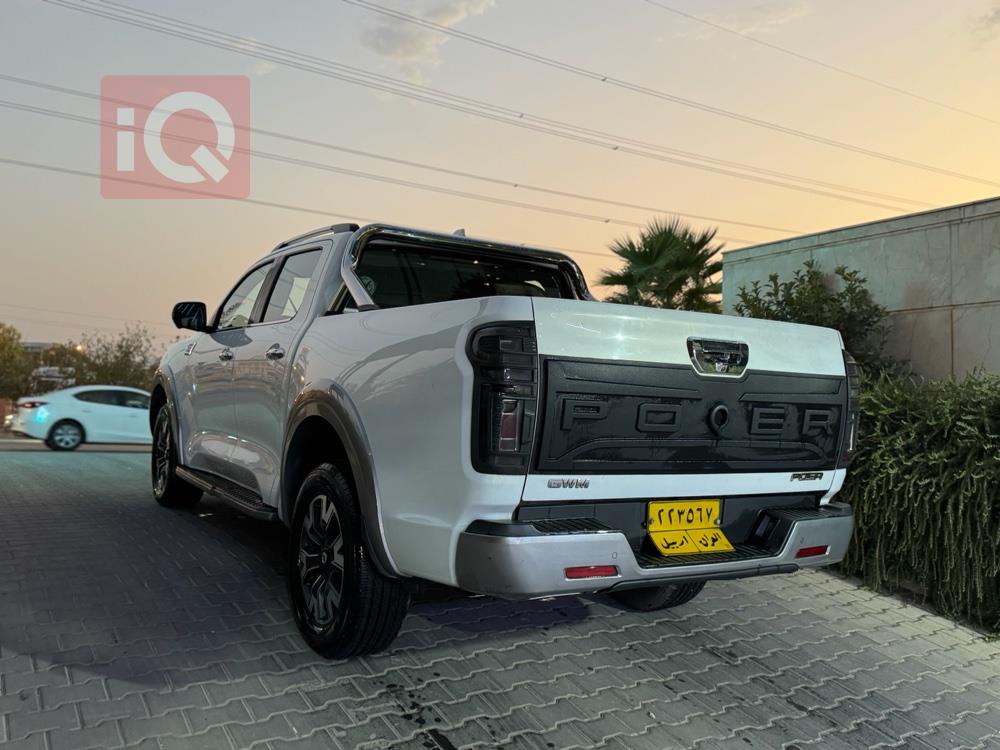 Poer Double Cab